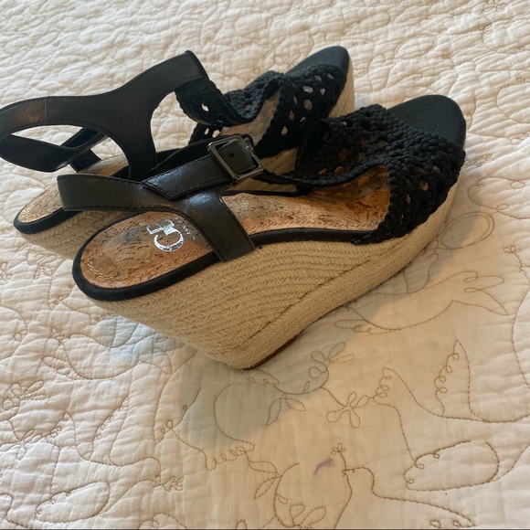 Gianni Bini Black Wedge Sandals, 4.5” - Picture 4 of 8